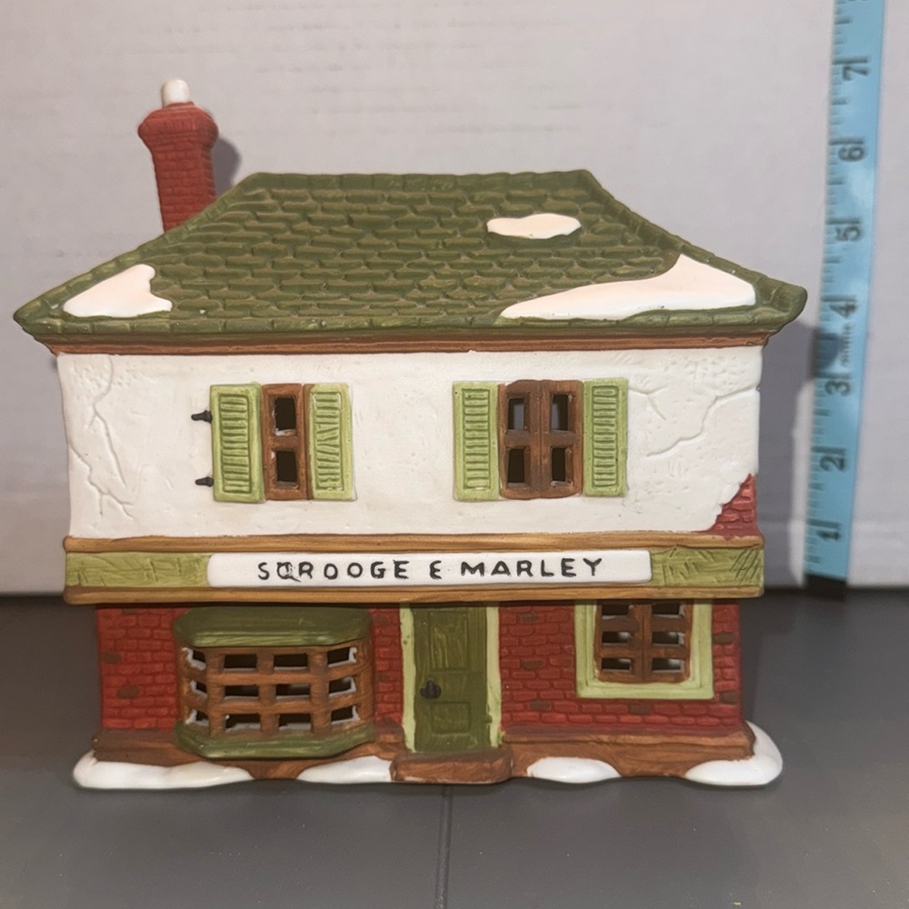 🐈‍⬛ Heritage Village Dickens’ Series “Scrooge & Marley Counting House”